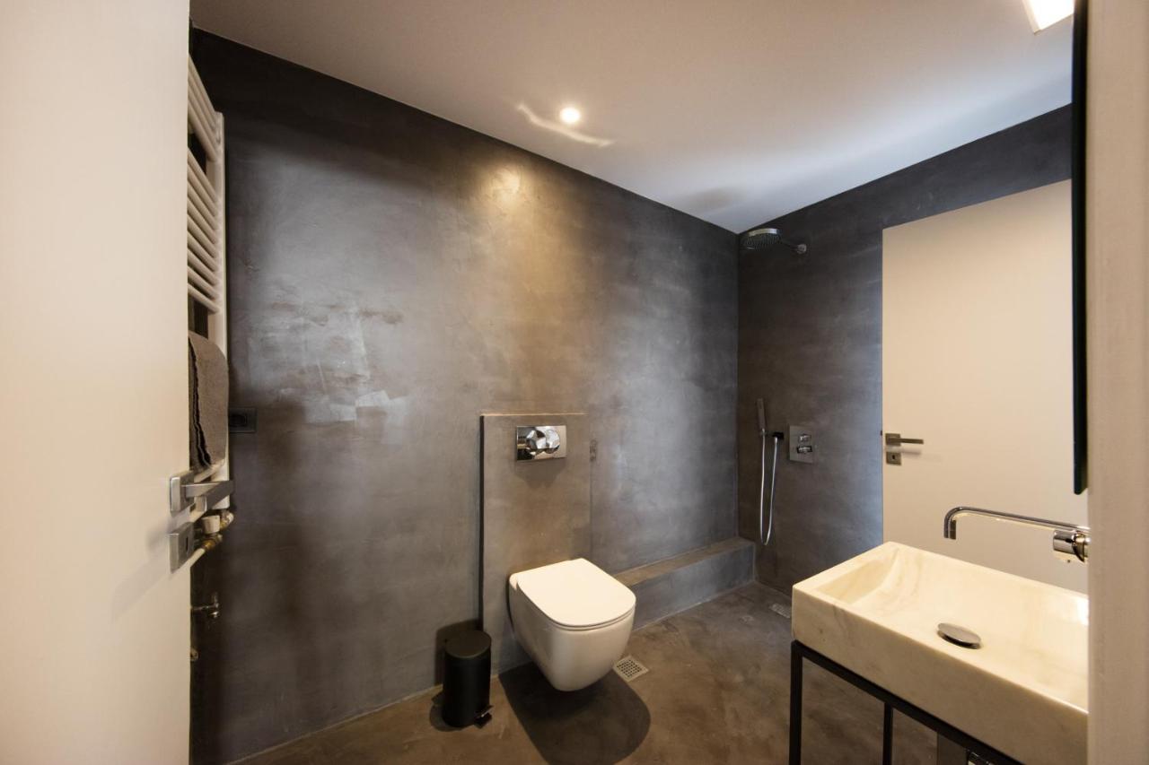 Super Modern Minimal Flat Nr Metro & Arch. Museum Apartment Atena Exterior foto